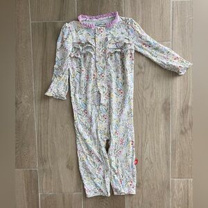 Magnetic Me sleeper 6-9 months